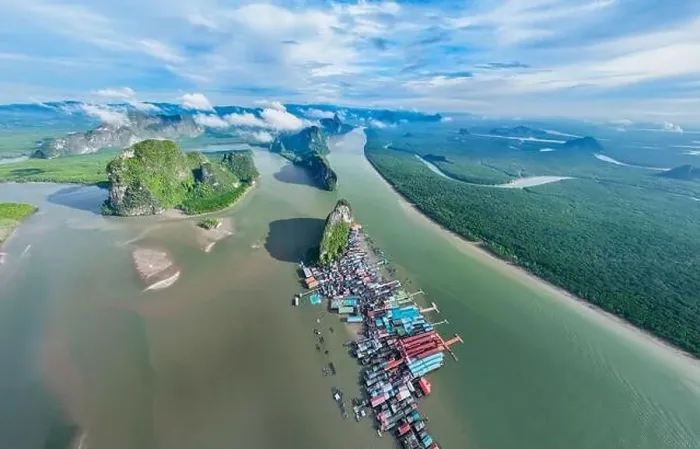 Framed Print : Aerial view panorama of Panyee island in Phang Nga Thailand Framed Print : Aerial view panorama of Panyee island in Phang Nga Thailand