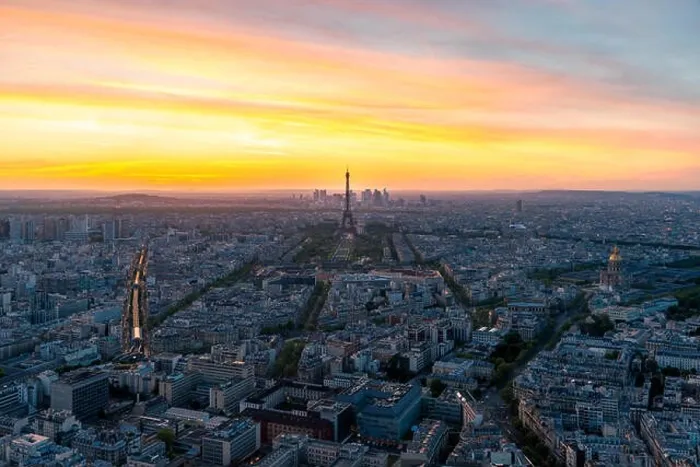 Framed Print : Aerial view of Paris and Eiffel tower at sunset in Paris, France Framed Print : Aerial view of Paris and Eiffel tower at sunset in Paris, France