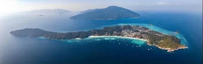 Framed Print : Aerial view of Pattaya Beach in Koh Lipe, Satun, Thailand Framed Print : Aerial view of Pattaya Beach in Koh Lipe, Satun, Thailand