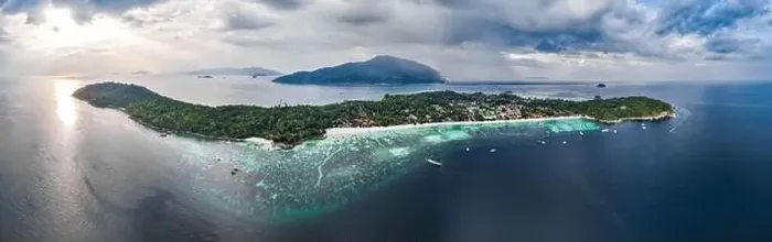 Framed Print : Aerial view of Pattaya Beach in Koh Lipe, Satun, Thailand Framed Print : Aerial view of Pattaya Beach in Koh Lipe, Satun, Thailand