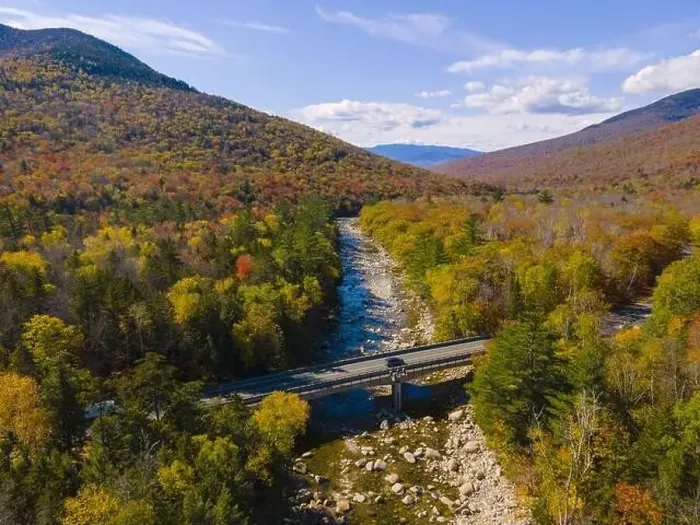 Framed Print : Aerial view of Pemigewasset River valley with fall foliage near Lincoln Woods on Kancamagus Highway in White Mountain Framed Print : Aerial view of Pemigewasset River valley with fall foliage near Lincoln Woods on Kancamagus Highway in White Mountain