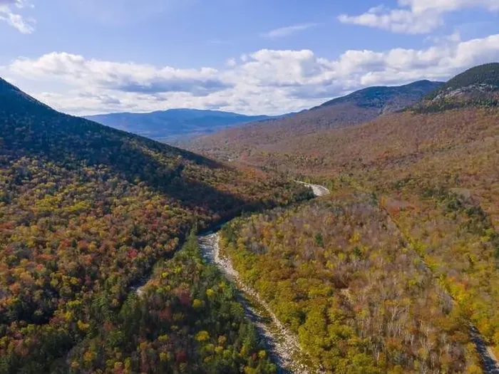 Framed Print : Aerial view of Pemigewasset River valley with fall foliage near Lincoln Woods on Kancamagus Highway in White Mountain Framed Print : Aerial view of Pemigewasset River valley with fall foliage near Lincoln Woods on Kancamagus Highway in White Mountain