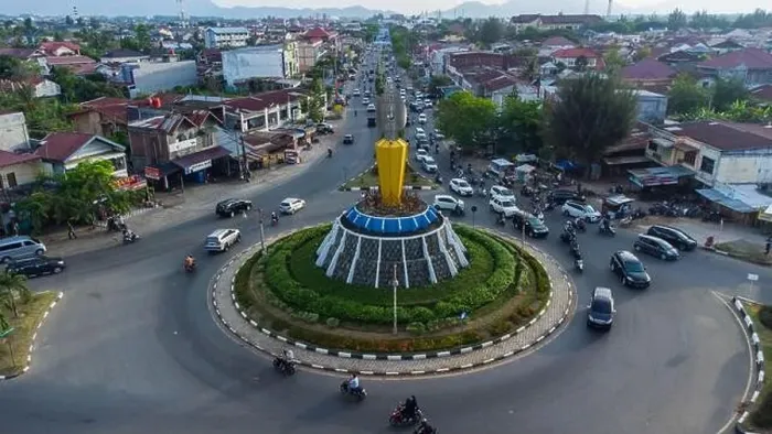Framed Print : Aerial view of the pen roundabout, Aceh, Indonesia Framed Print : Aerial view of the pen roundabout, Aceh, Indonesia