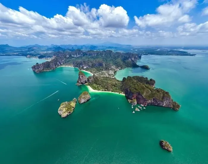 Framed Print : Aerial view of Railay and Phra nang Cave Beach in Krabi, Thailand