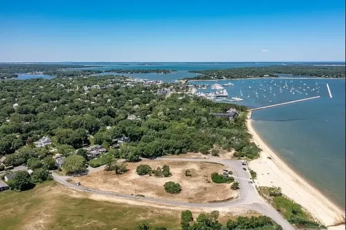 Framed Print : aerial of view of Sag Harbor and Havens Beach Framed Print : aerial of view of Sag Harbor and Havens Beach