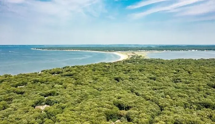 Framed Print : aerial view of Sammy's Beach, East Hampton Framed Print : aerial view of Sammy's Beach, East Hampton