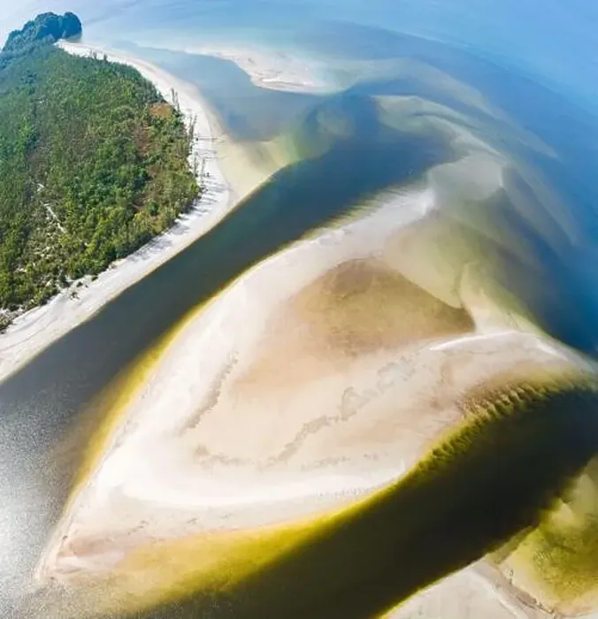 Framed Print : Aerial view of sand banks at Yong Ling Beach, Hat Yong Ling And Hat San, in Trang, Thailand