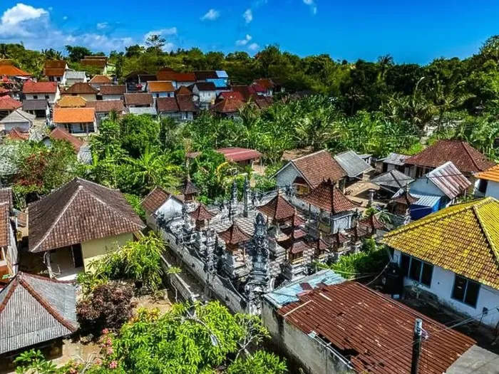 Framed Print : Aerial view of a small village in Tanglad, Nusa Penida, Klungkung Regency, Indonezja