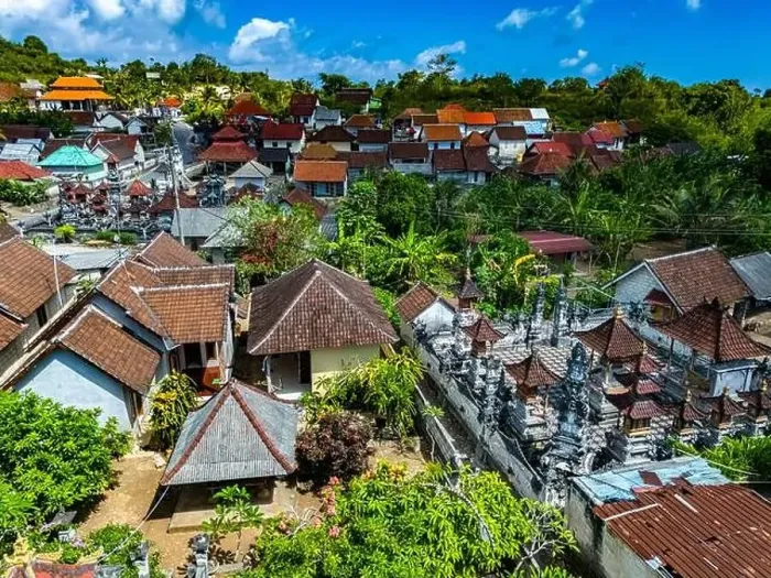 Framed Print : Aerial view of a small village in Tanglad, Nusa Penida, Klungkung Regency, Indonezja Framed Print : Aerial view of a small village in Tanglad, Nusa Penida, Klungkung Regency, Indonezja