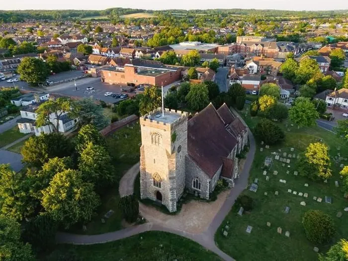 Framed Print : Aerial view of St Marys Church and Thatcham Town Centre Framed Print : Aerial view of St Marys Church and Thatcham Town Centre