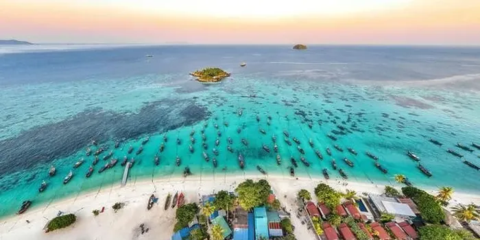 Framed Print : Aerial view of Sunrise beach with long tail boats in Koh Lipe, Satun, Thailand Framed Print : Aerial view of Sunrise beach with long tail boats in Koh Lipe, Satun, Thailand