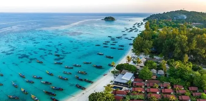 Framed Print : Aerial view of Sunrise beach with long tail boats in Koh Lipe, Satun, Thailand Framed Print : Aerial view of Sunrise beach with long tail boats in Koh Lipe, Satun, Thailand