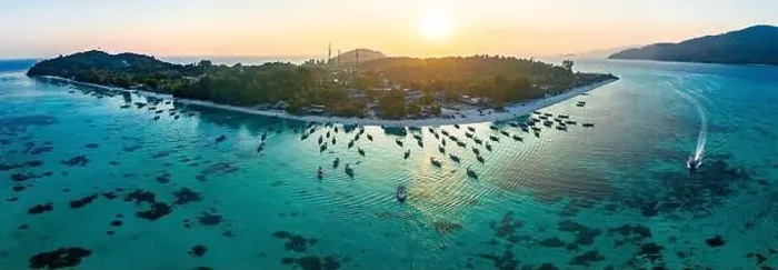 Framed Print : Aerial view of Sunrise beach with long tail boats in Koh Lipe, Satun, Thailand Framed Print : Aerial view of Sunrise beach with long tail boats in Koh Lipe, Satun, Thailand