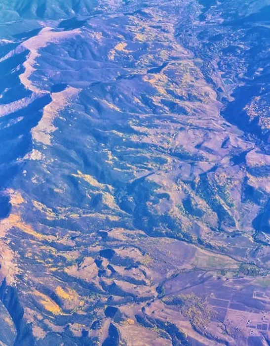 Framed Print : Aerial view of topographical Rocky Mountain landscapes on flight over Colorado and Utah during autumn Framed Print : Aerial view of topographical Rocky Mountain landscapes on flight over Colorado and Utah during autumn