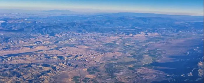 Framed Print : Aerial view of topographical Rocky Mountain landscapes on flight over Colorado and Utah during autumn Framed Print : Aerial view of topographical Rocky Mountain landscapes on flight over Colorado and Utah during autumn