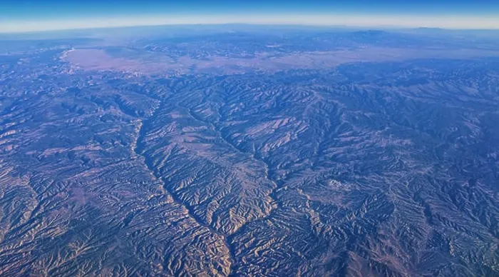 Framed Print : Aerial view of topographical Rocky Mountain landscapes on flight over Colorado and Utah during autumn Framed Print : Aerial view of topographical Rocky Mountain landscapes on flight over Colorado and Utah during autumn
