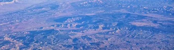 Framed Print : Aerial view of topographical Rocky Mountain landscapes on flight over Colorado and Utah during autumn Framed Print : Aerial view of topographical Rocky Mountain landscapes on flight over Colorado and Utah during autumn