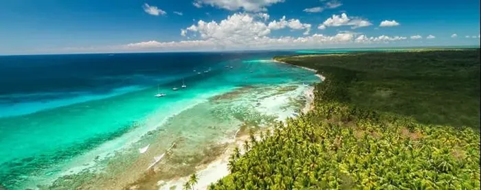 Framed Print : Aerial view of tropical beach. Saona island, Dominican republic Framed Print : Aerial view of tropical beach. Saona island, Dominican republic