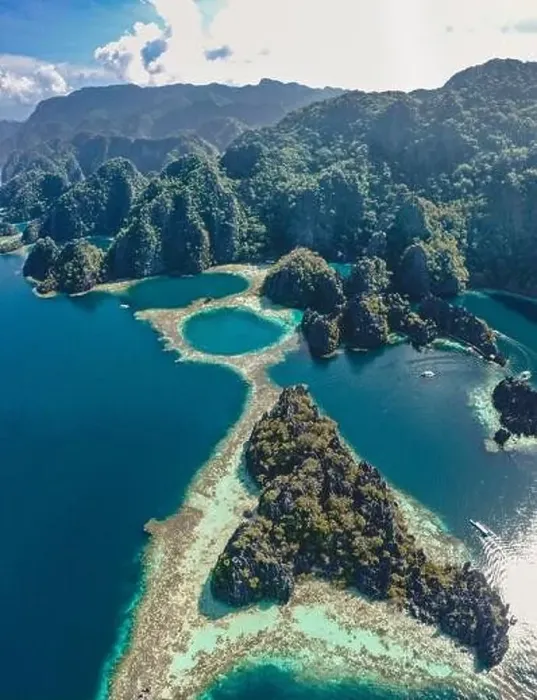 Framed Print : Aerial view of the Twin Lagoon in coron island, Palawan, Philippines Framed Print : Aerial view of the Twin Lagoon in coron island, Palawan, Philippines