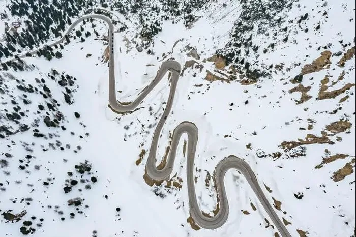 Framed Print : Aerial view of twisting road in the mountains of Italy Framed Print : Aerial view of twisting road in the mountains of Italy