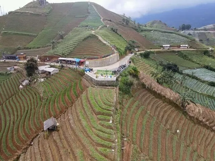 Framed Print : Aerial view of World heritage Panyaweuyan rice terraces in Majalengka with noise cloud