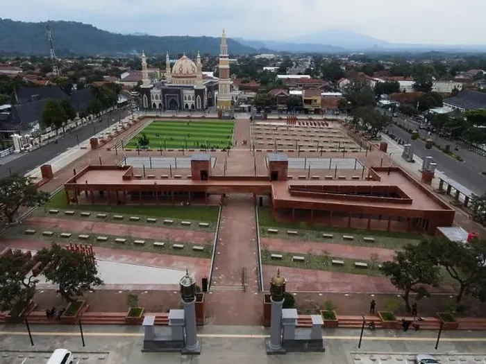 Framed Print : Agung Al-imam Mosque panorama view Largest Mosque in Majalengka Framed Print : Agung Al-imam Mosque panorama view Largest Mosque in Majalengka