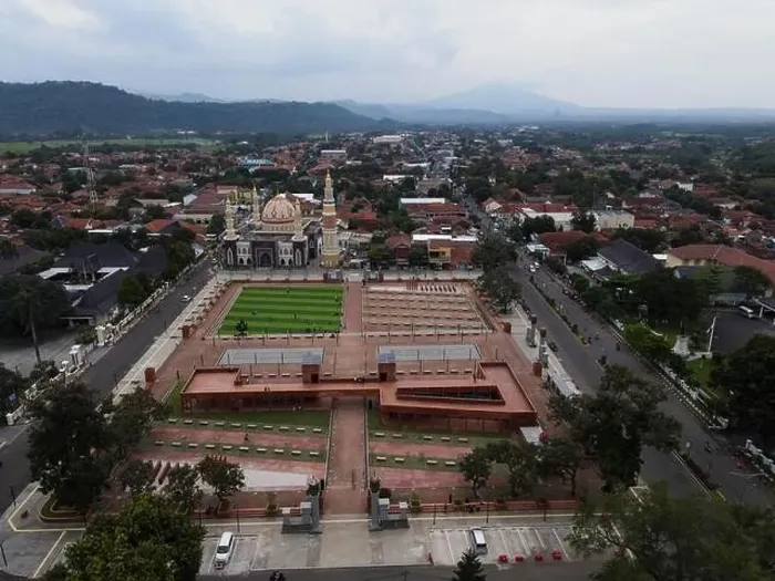 Framed Print : Agung Al-imam Mosque panorama view Largest Mosque in Majalengka Framed Print : Agung Al-imam Mosque panorama view Largest Mosque in Majalengka