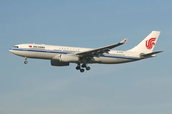 Framed Print : AIR CHINA AIRBUS A330 Framed Print : AIR CHINA AIRBUS A330