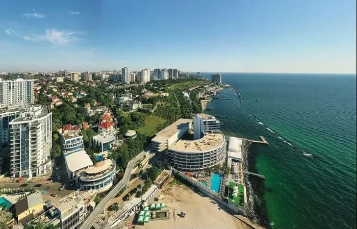 Framed Print : Air panorama of the Black Sea coast at sunrise. 10 st Fontana, Odessa Ukraine Framed Print : Air panorama of the Black Sea coast at sunrise. 10 st Fontana, Odessa Ukraine