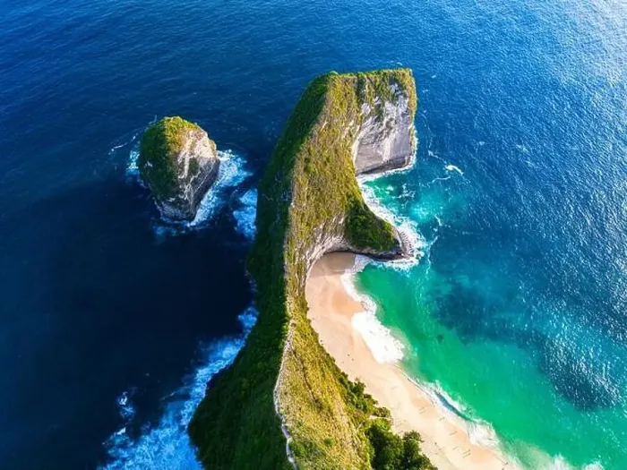 Framed Print : Airview of Kelingking Beach on Nusa Penida Island, Indonesia Framed Print : Airview of Kelingking Beach on Nusa Penida Island, Indonesia