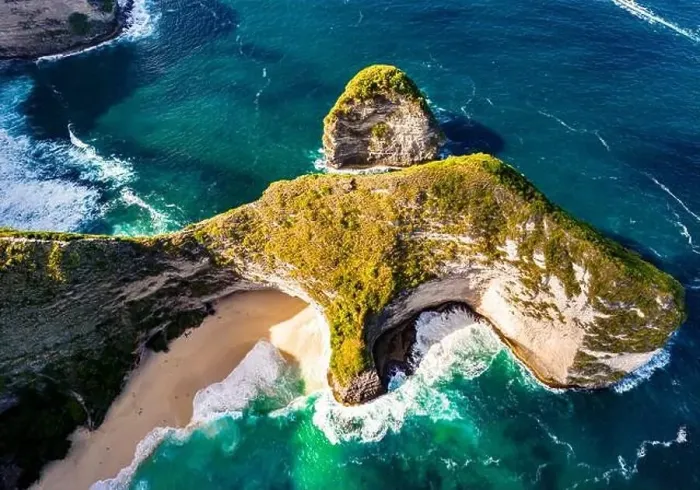 Framed Print : Airview of Kelingking Beach on Nusa Penida Island, Indonesia Framed Print : Airview of Kelingking Beach on Nusa Penida Island, Indonesia
