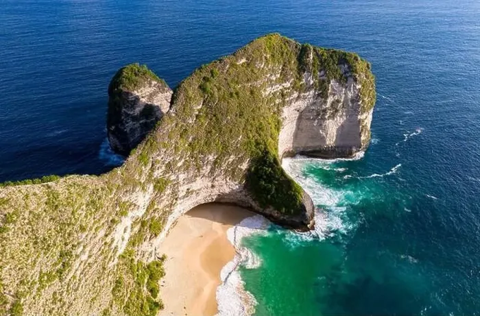 Framed Print : Airview of Kelingking Beach on Nusa Penida Island, Indonesia Framed Print : Airview of Kelingking Beach on Nusa Penida Island, Indonesia