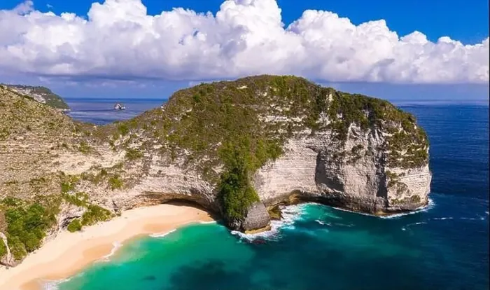 Framed Print : Airview of Kelingking Beach on Nusa Penida Island, Indonesia Framed Print : Airview of Kelingking Beach on Nusa Penida Island, Indonesia