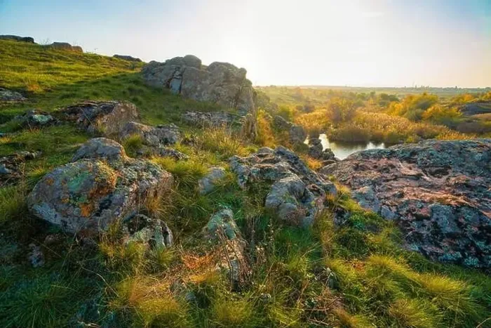 Framed Print : Aktovsky Canyon in Ukraine surrounded large stone boulders Framed Print : Aktovsky Canyon in Ukraine surrounded large stone boulders