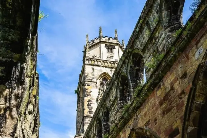 Framed Print : All Saints Church in Pontefract, West Yorkshire, England Framed Print : All Saints Church in Pontefract, West Yorkshire, England