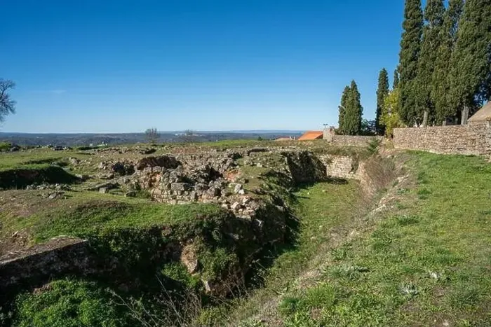 Framed Print : Almeida, Portugal - november 7 2022 - Ruins of Castle in the hsitoris town of Almeida Framed Print : Almeida, Portugal - november 7 2022 - Ruins of Castle in the hsitoris town of Almeida