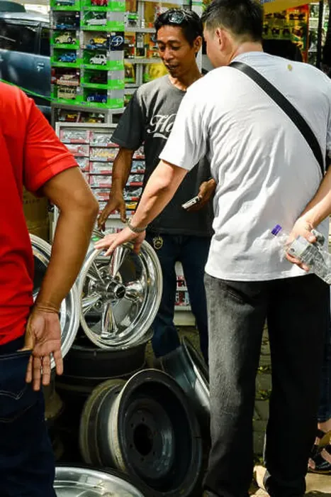 Framed Print : Aluminum rims show in automotive event tumplek blek 2016, Jakarta, Indonesia Framed Print : Aluminum rims show in automotive event tumplek blek 2016, Jakarta, Indonesia