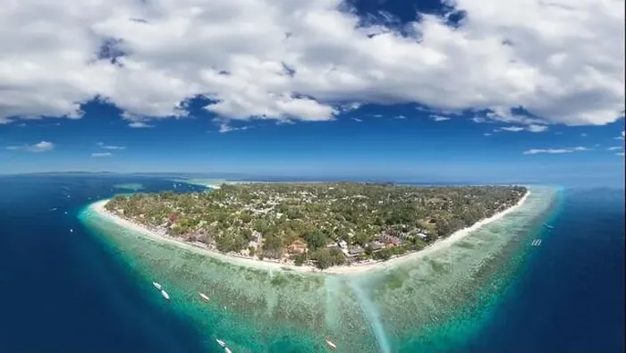 Framed Print : Amazing aerial view of Gili Air coastline on a sunny day, Indonesia Framed Print : Amazing aerial view of Gili Air coastline on a sunny day, Indonesia