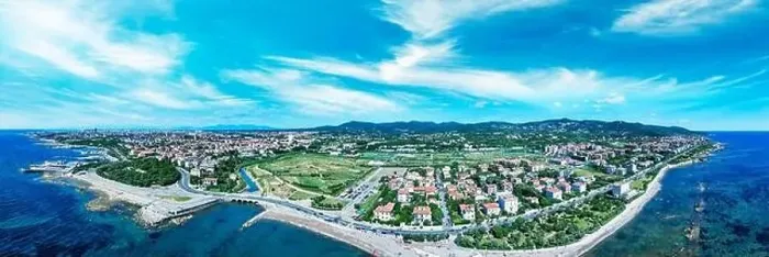 Framed Print : Amazing aerial view of Livorno and Lungomare, famous town of Tuscany. Italian coast from the drone Framed Print : Amazing aerial view of Livorno and Lungomare, famous town of Tuscany. Italian coast from the drone