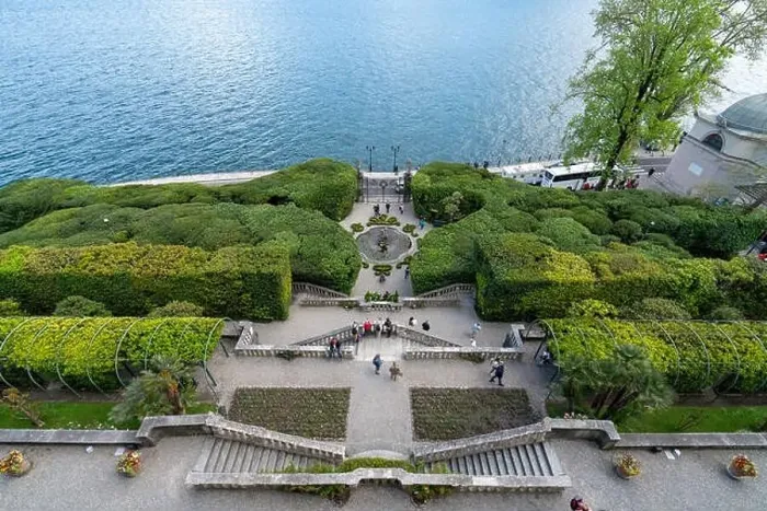 Framed Print : Amazing garden in Tremezzo - Como lake in Italy Framed Print : Amazing garden in Tremezzo - Como lake in Italy
