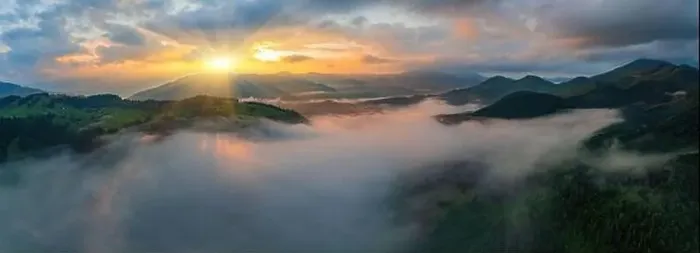 Framed Print : Amazing morning fog in the mountains Framed Print : Amazing morning fog in the mountains