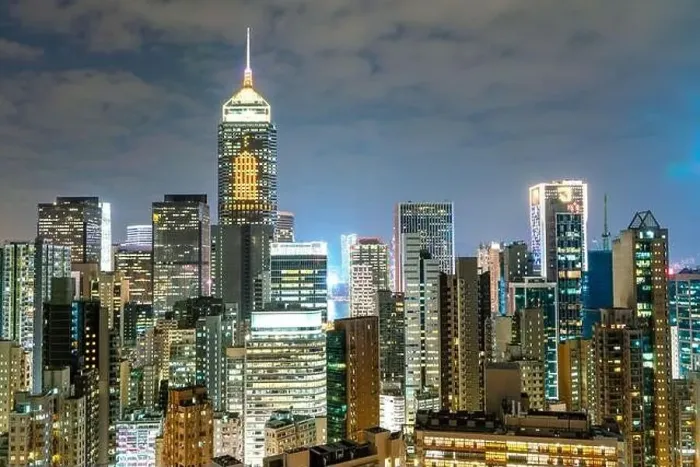 Framed Print : The amazing night and sunset view of cityscape and skyscrapers in Hong-Kong Framed Print : The amazing night and sunset view of cityscape and skyscrapers in Hong-Kong