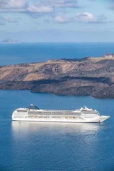 Amazing seascape view of caldera in Santorini, Greece with cruise ships, island coast. Cruise ships in sea bay shore