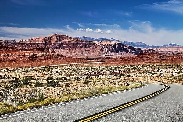 American Southwest landscape, Glen Canyon, highway 95, Utah, USA