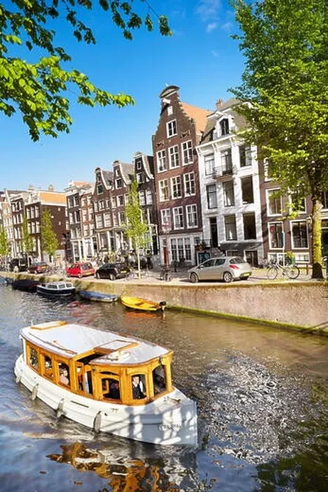 Framed Print : Amsterdam Canal - Holland, Netherlands Framed Print : Amsterdam Canal - Holland, Netherlands