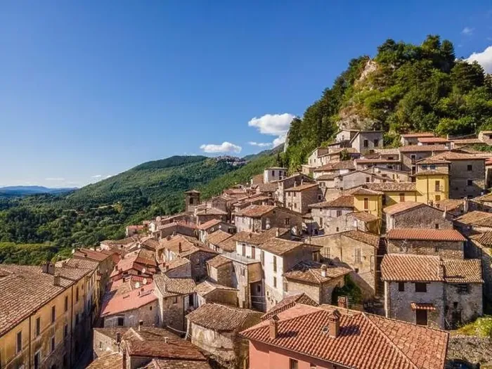 Framed Print : Ancient Italian medieval village perched on a mountain Framed Print : Ancient Italian medieval village perched on a mountain