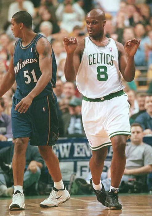 Framed Print : ANTOINE WALKER DANCES AS THE CELTICS LEAD IN THE 4TH QT AGAINST THE WIZZARDS 11-03-99 PHOTO BILL BELKNAP Framed Print : ANTOINE WALKER DANCES AS THE CELTICS LEAD IN THE 4TH QT AGAINST THE WIZZARDS 11-03-99 PHOTO BILL BELKNAP