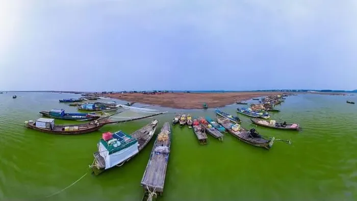 Framed Print : April 16, 2023: panoramic view of Nom wharf in Phu Cuong commune, Dinh Quan district, Dong Nai province at sunset Framed Print : April 16, 2023: panoramic view of Nom wharf in Phu Cuong commune, Dinh Quan district, Dong Nai province at sunset