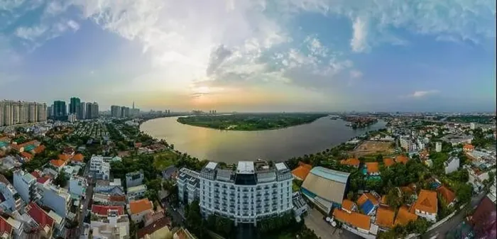 Framed Print : April 27, 2023: view of Ho Chi Minh City, Vietnam in the afternoon Framed Print : April 27, 2023: view of Ho Chi Minh City, Vietnam in the afternoon