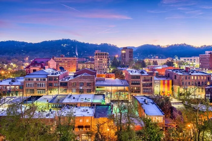 Framed Print : Asheville, North Carolina, USA downtown skyline Framed Print : Asheville, North Carolina, USA downtown skyline